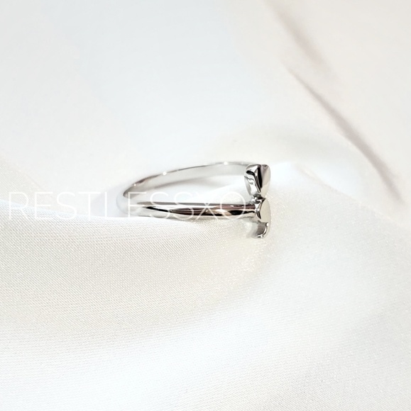 ❤ Heart Semicolon Ring - Picture 2 of 4